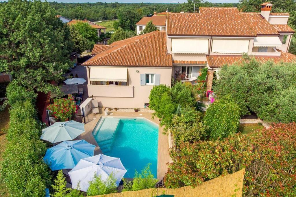 Villa Lidija Poreč Buitenkant foto